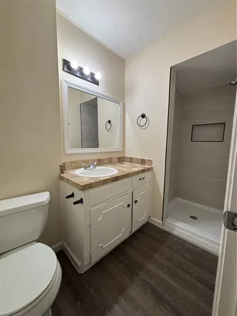 $2,200 | 10422 Winding Trail Road, La Porte, TX 77571