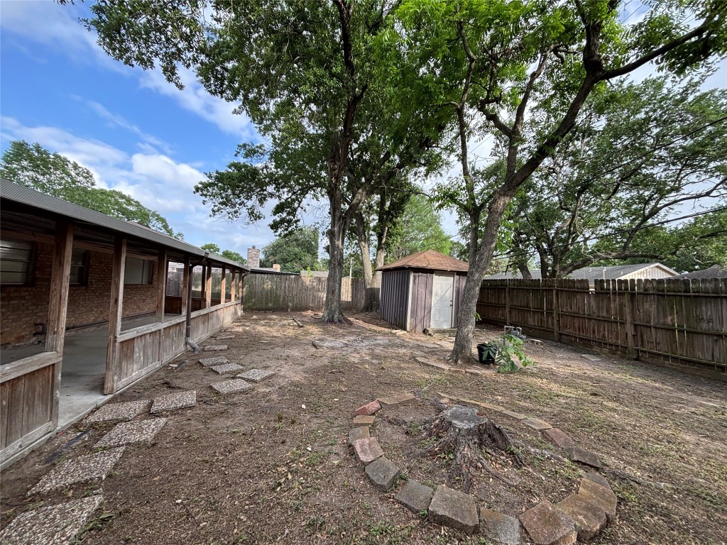 10422 Winding Trail Road La Porte, TX 77571 - Photo 15 of 16 Another view of the backyard