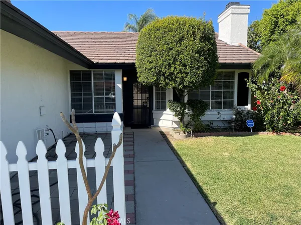 $3,300 | 18250 Shamrock Street, Fontana, CA 92336