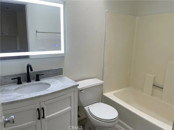 $3,300 | 18250 Shamrock Street, Fontana, CA 92336