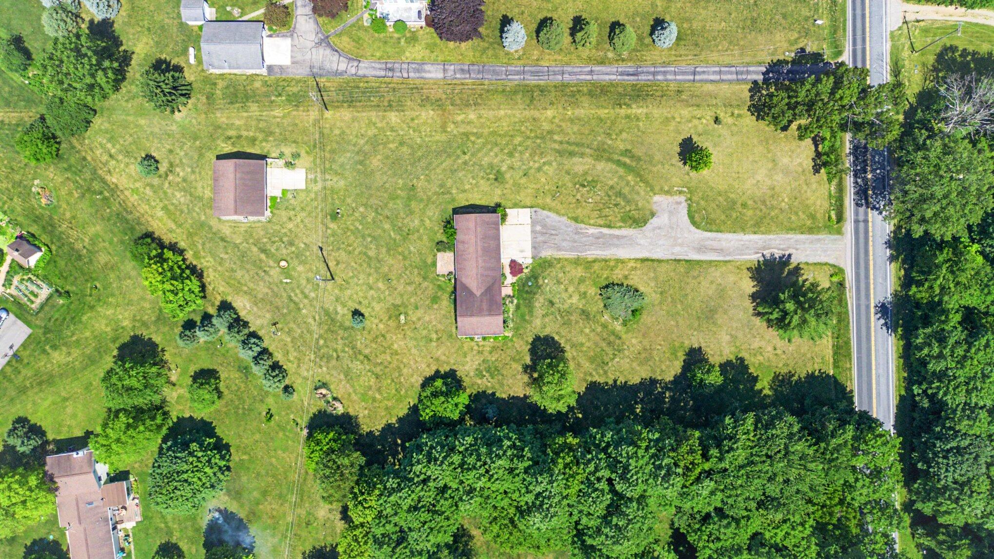 5601 Dexter-Pinckney Road Dexter, MI 48130 - Photo 29 of 33 034_file_5234