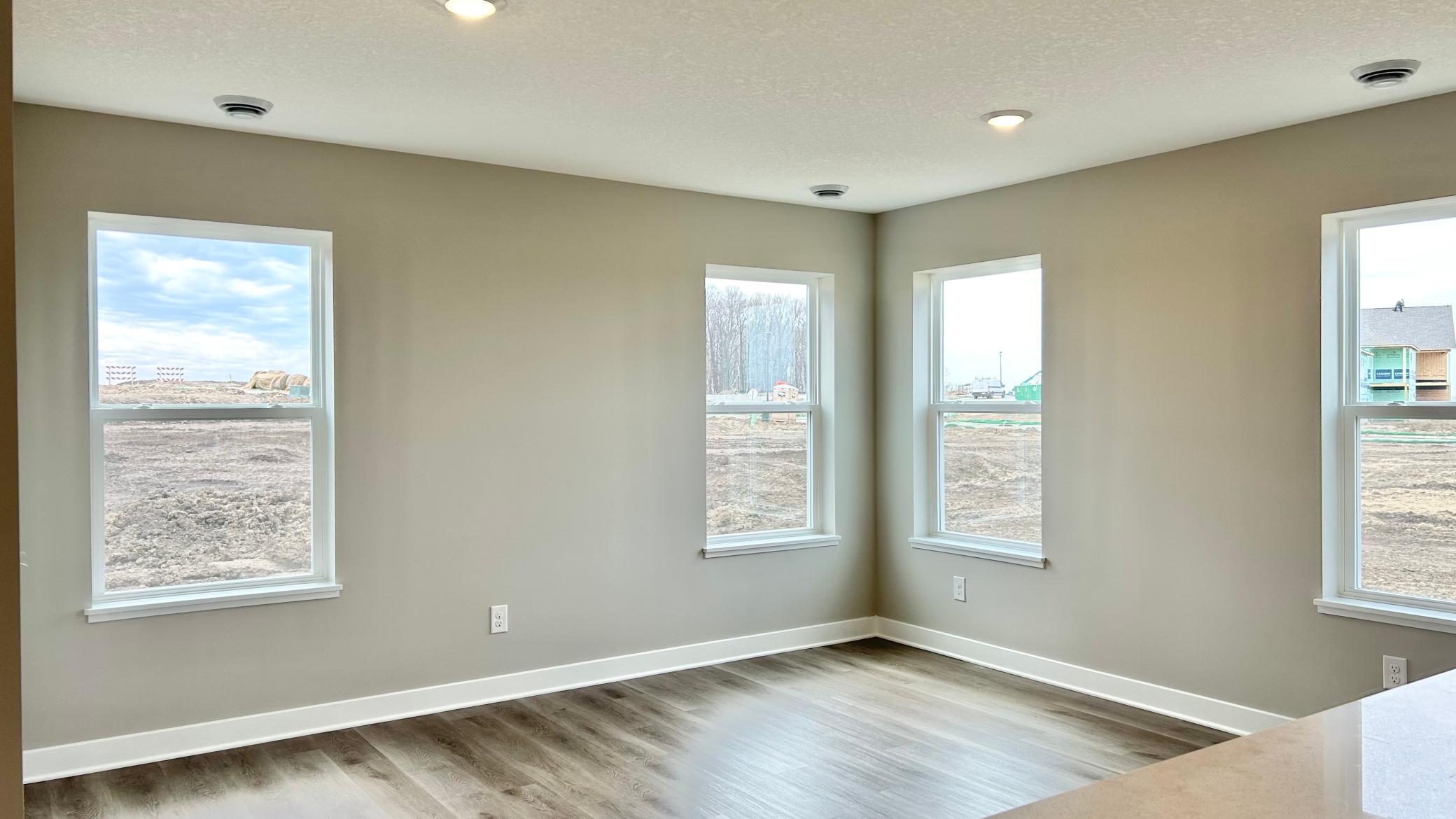 1951 Aztec Avenue Shakopee, MN 55379 - Photo 2 of 28