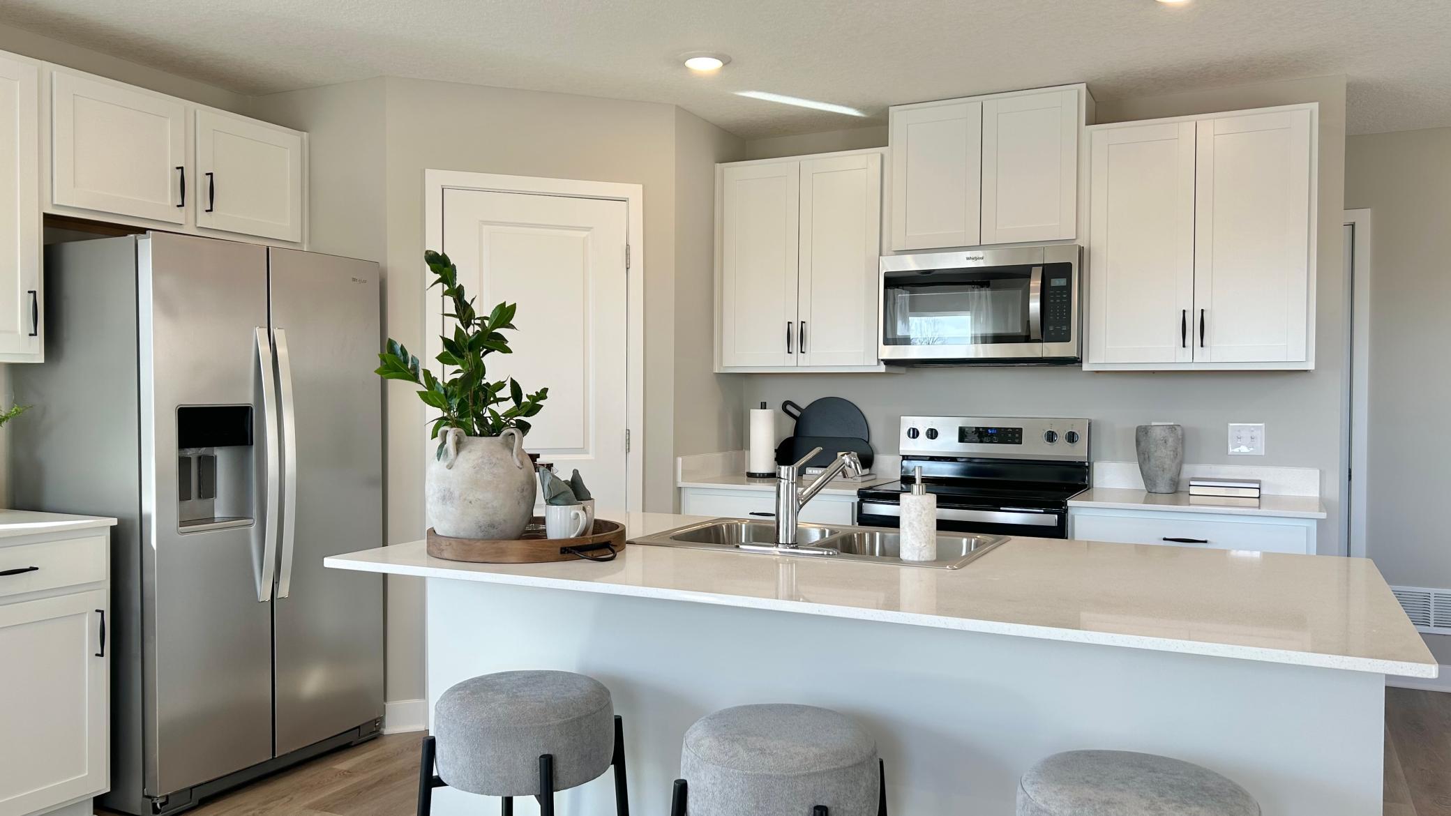 1951 Aztec Avenue Shakopee, MN 55379 - Photo 7 of 28