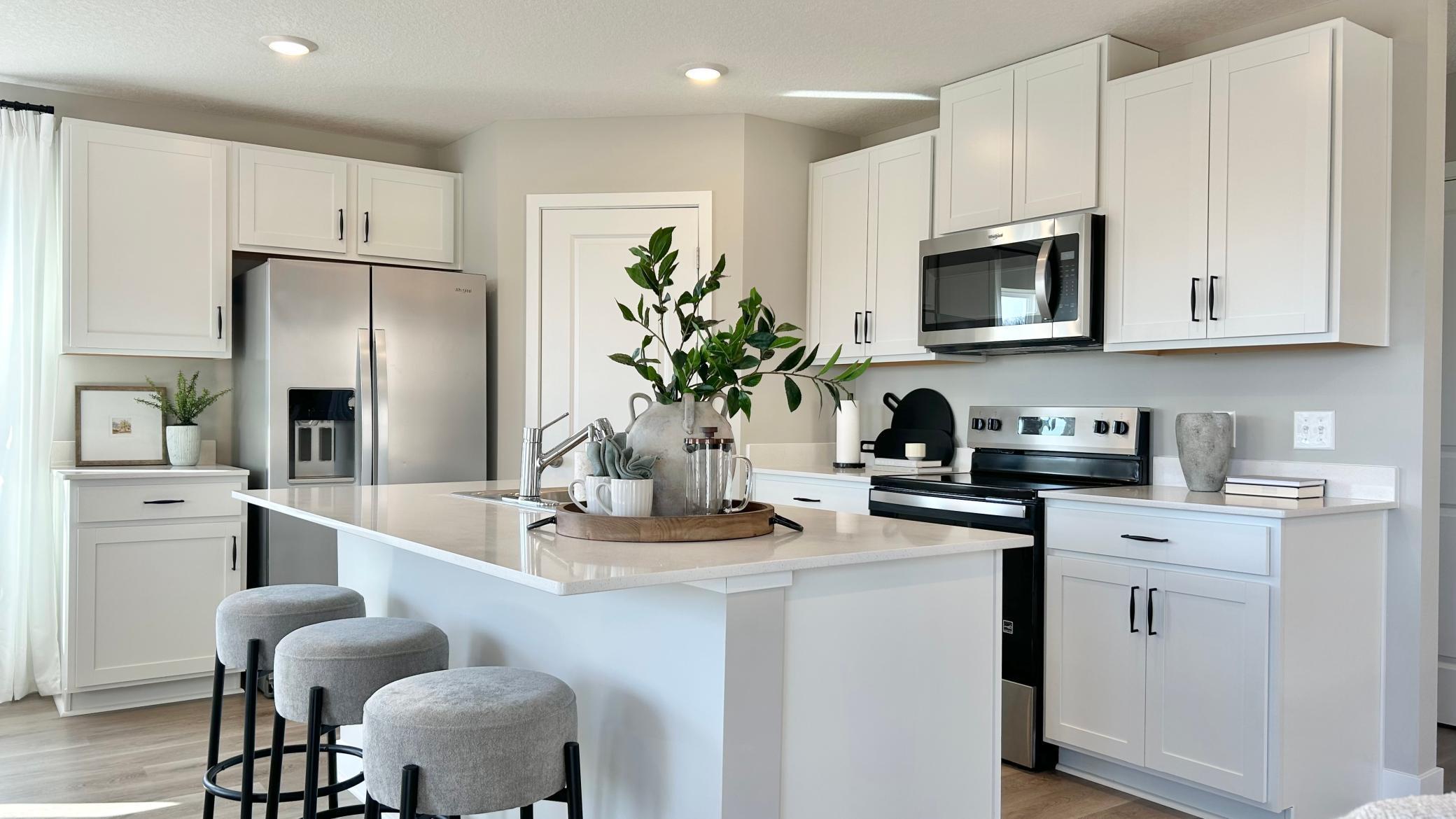 1951 Aztec Avenue Shakopee, MN 55379 - Photo 10 of 28