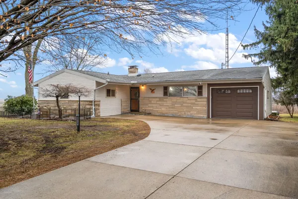 $294,000 | 3212 East 400 South, La Porte, IN 46350