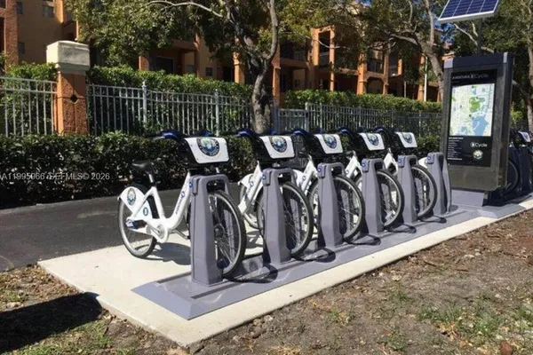 $3,500 | 19801 East Country Club Drive, Unit 4301, Aventura, FL 33180