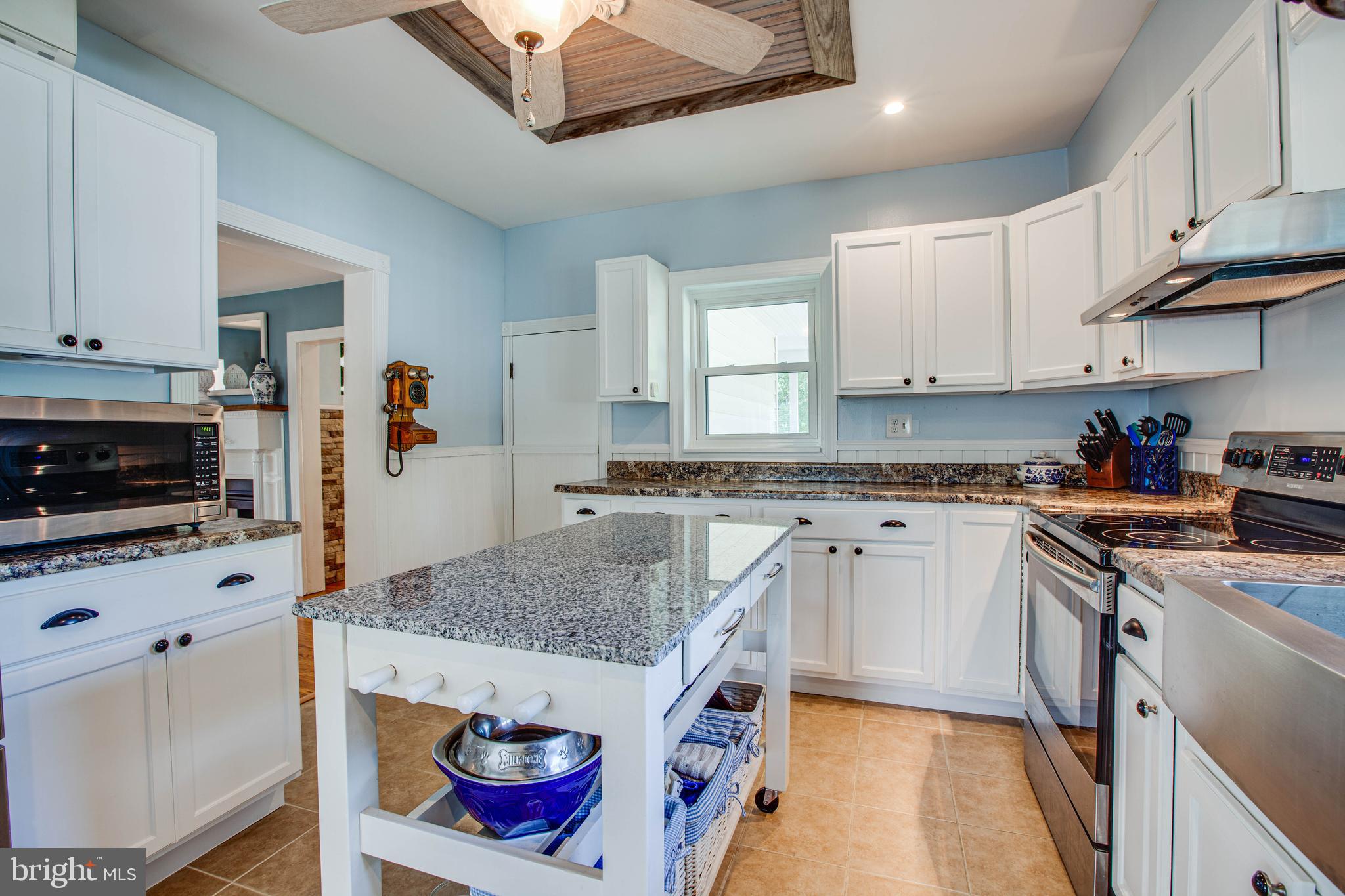 314 Hope Road Stafford, VA 22554 - Photo 10 of 50 Kitchen