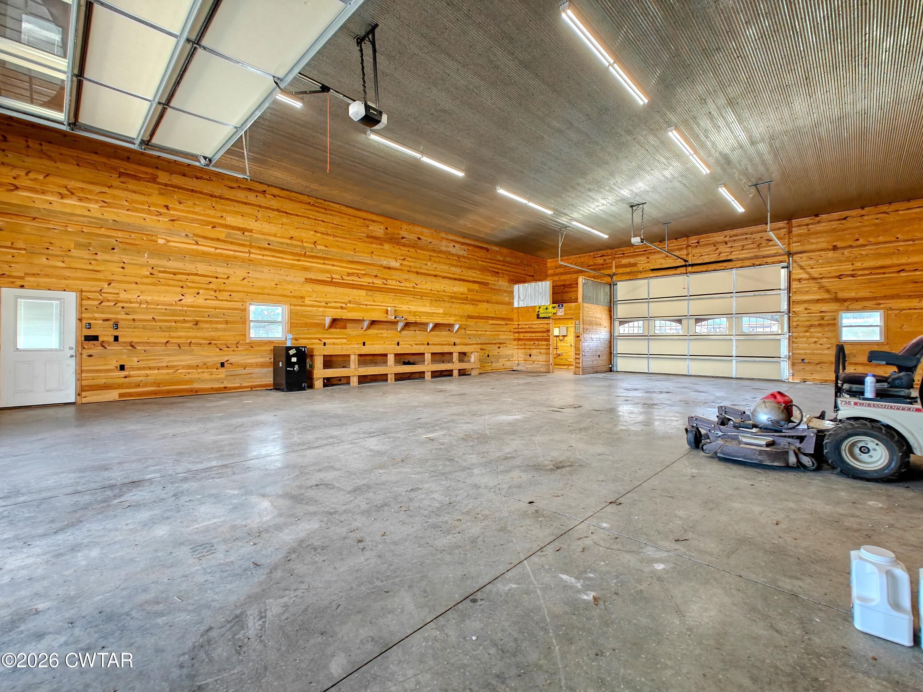 101 Oak Lane Gleason, TN 38229 - Photo 39 of 50 a view of a car garage