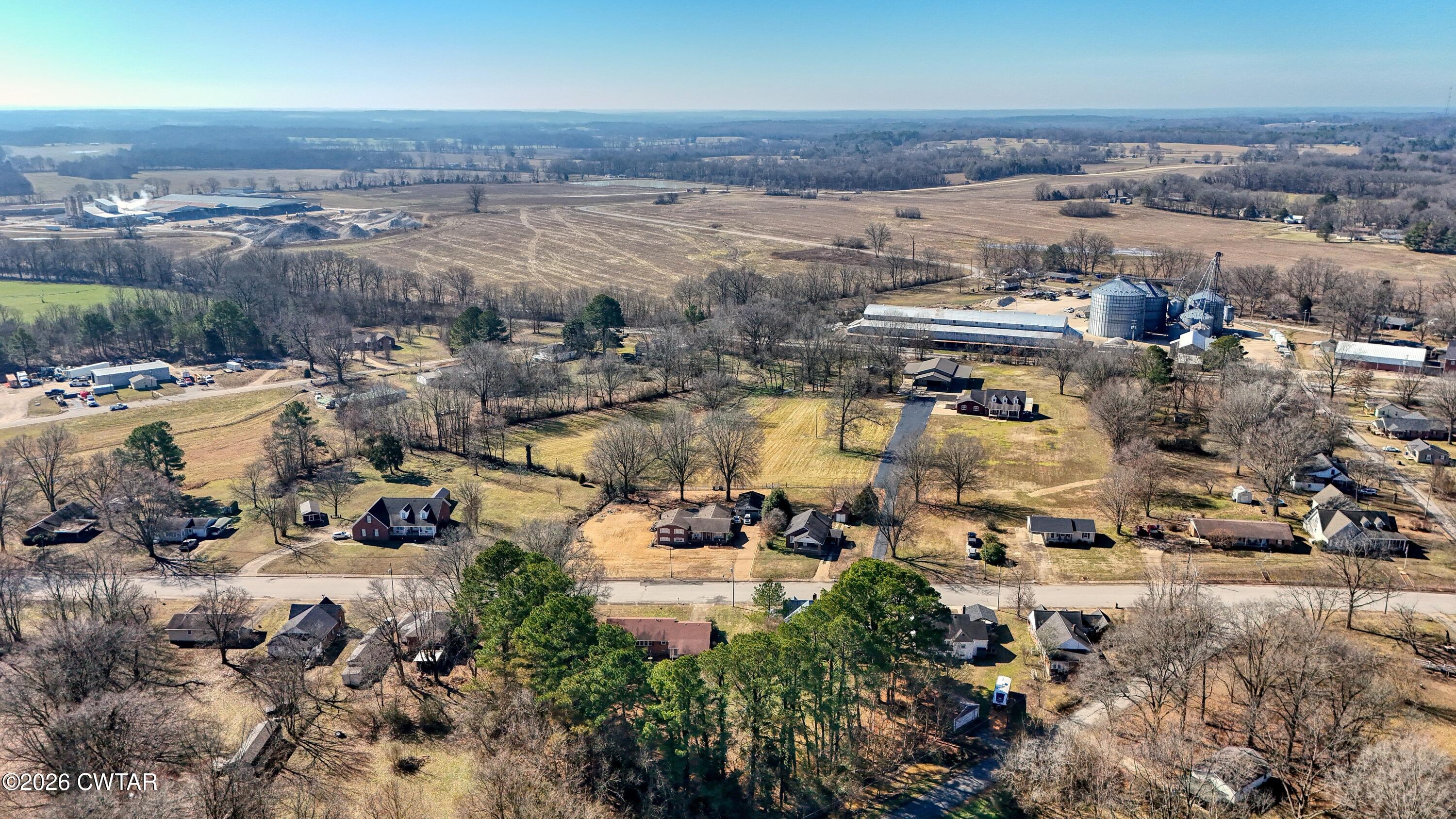 101 Oak Lane Gleason, TN 38229 - Photo 46 of 50 an aerial view of multiple house