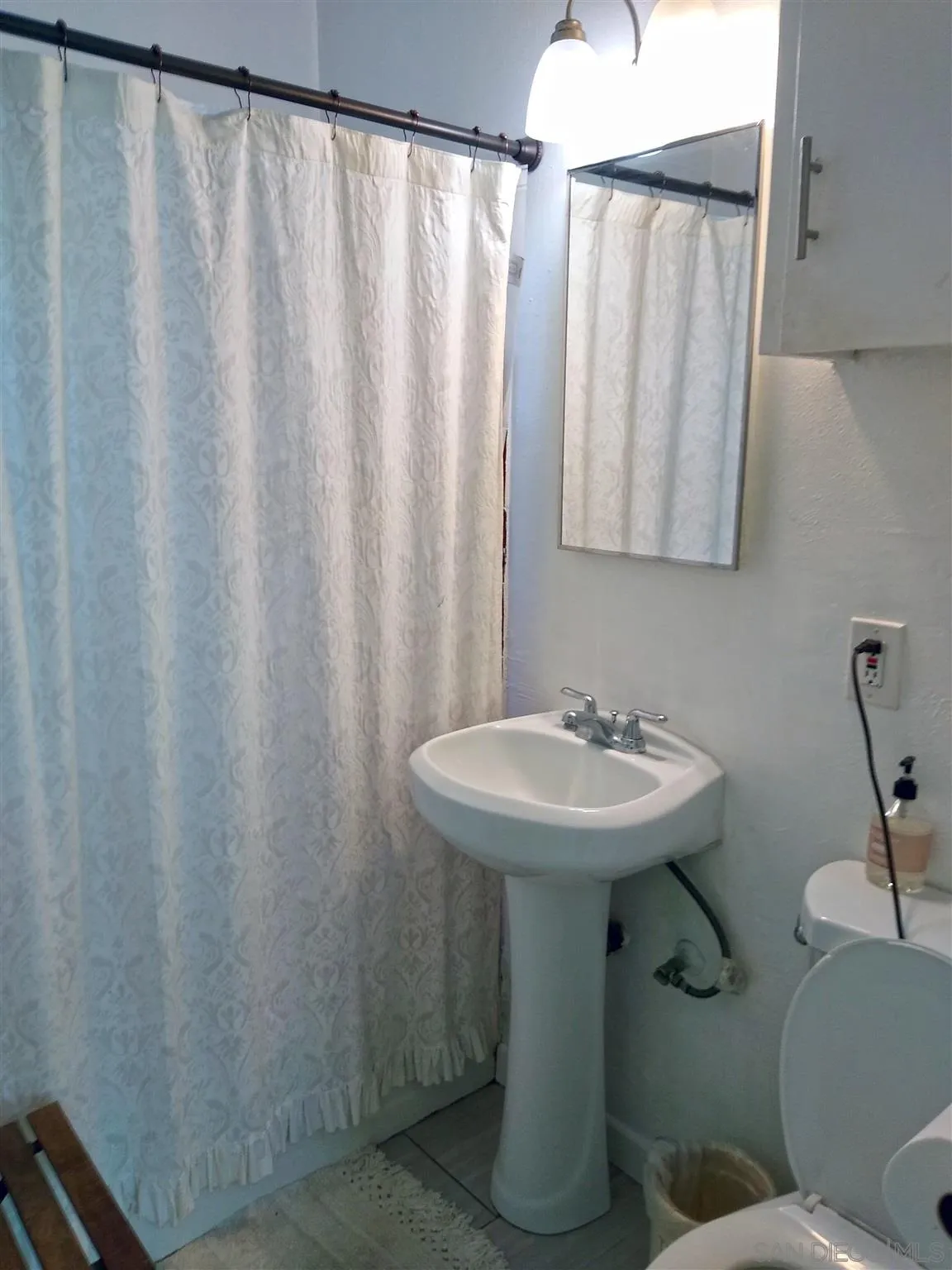 2015 Reed Avenue San Diego, CA 92109 - Photo 5 of 9