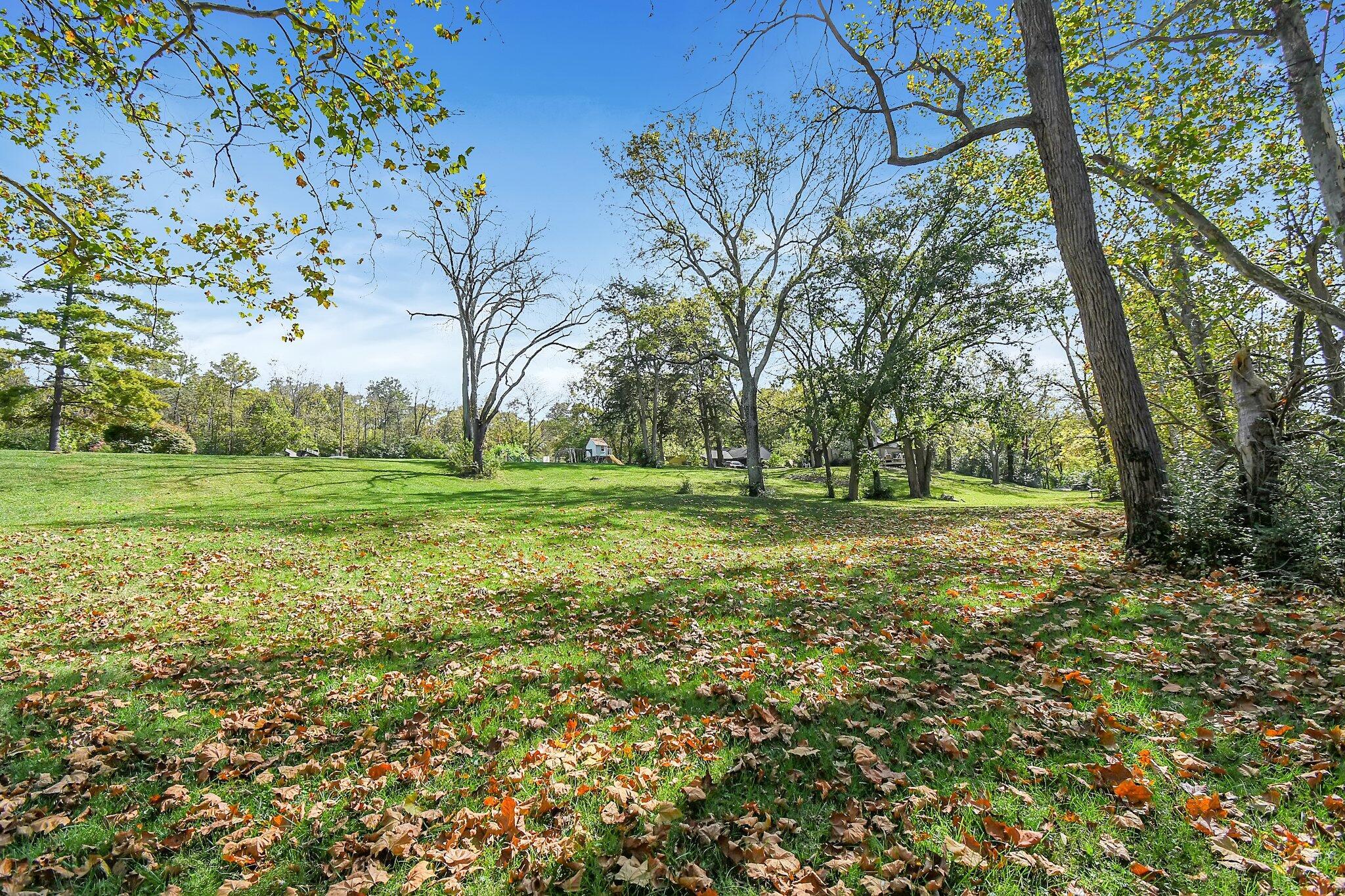 7845 Riverside Drive Dublin, OH 43016 - Photo 16 of 17 45-web-or-mls-7827-riverside-dr