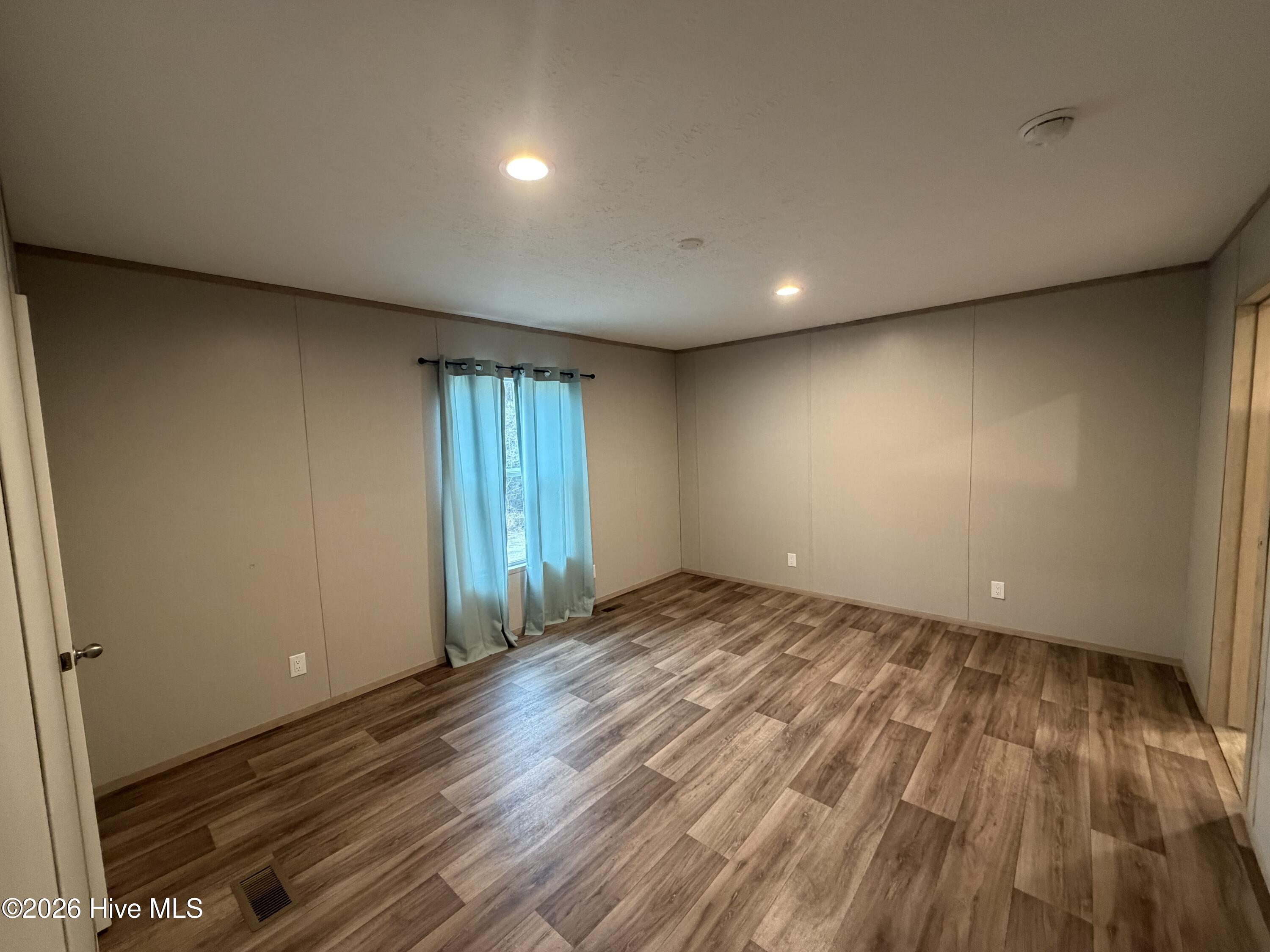 3530 Antenna Farm Road Southeast Bolivia, NC 28422 - Photo 6 of 12 3530 ANTENNA FARM RD (4)