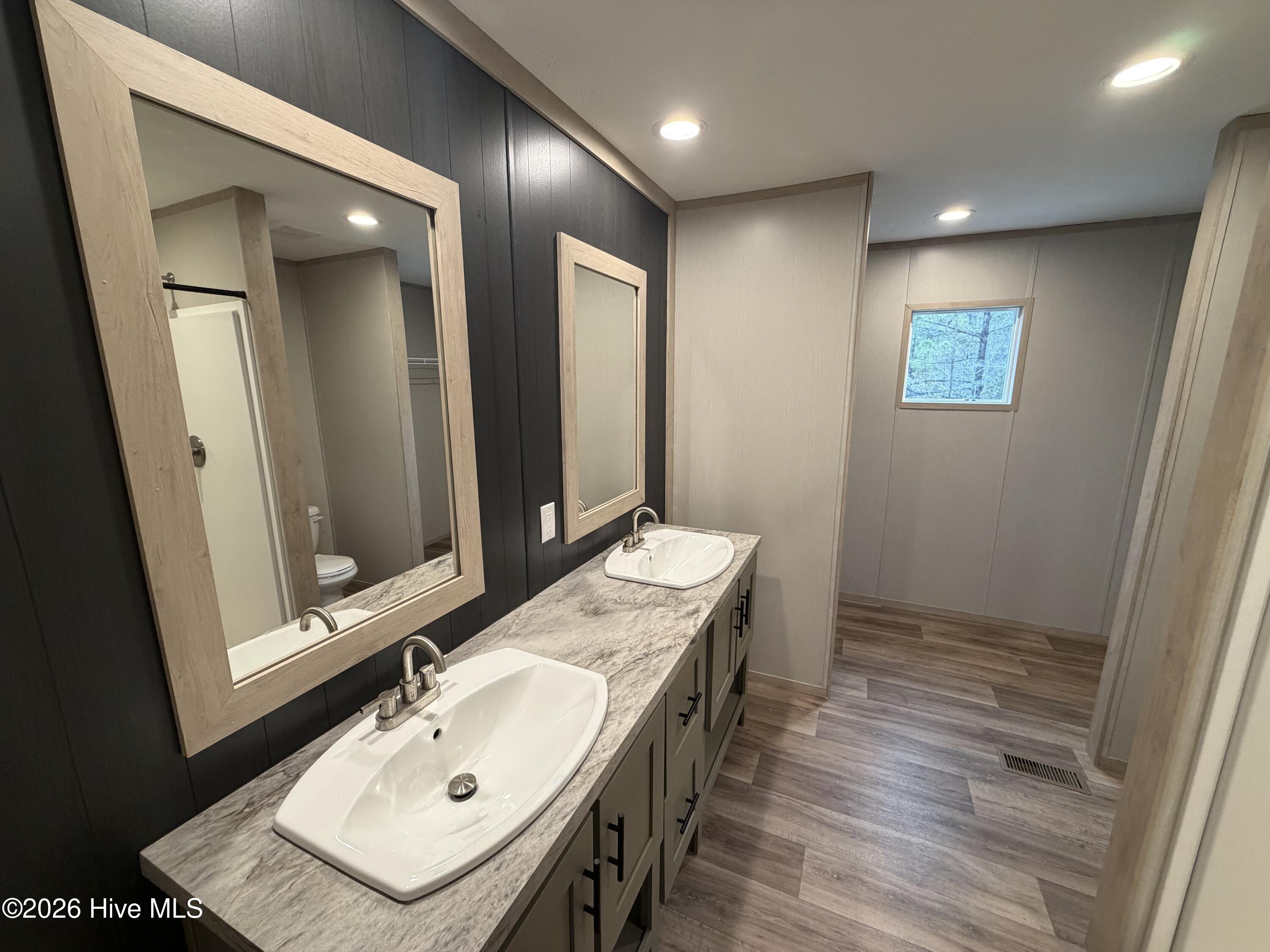 3530 Antenna Farm Road Southeast Bolivia, NC 28422 - Photo 7 of 12 3530 ANTENNA FARM RD (5)