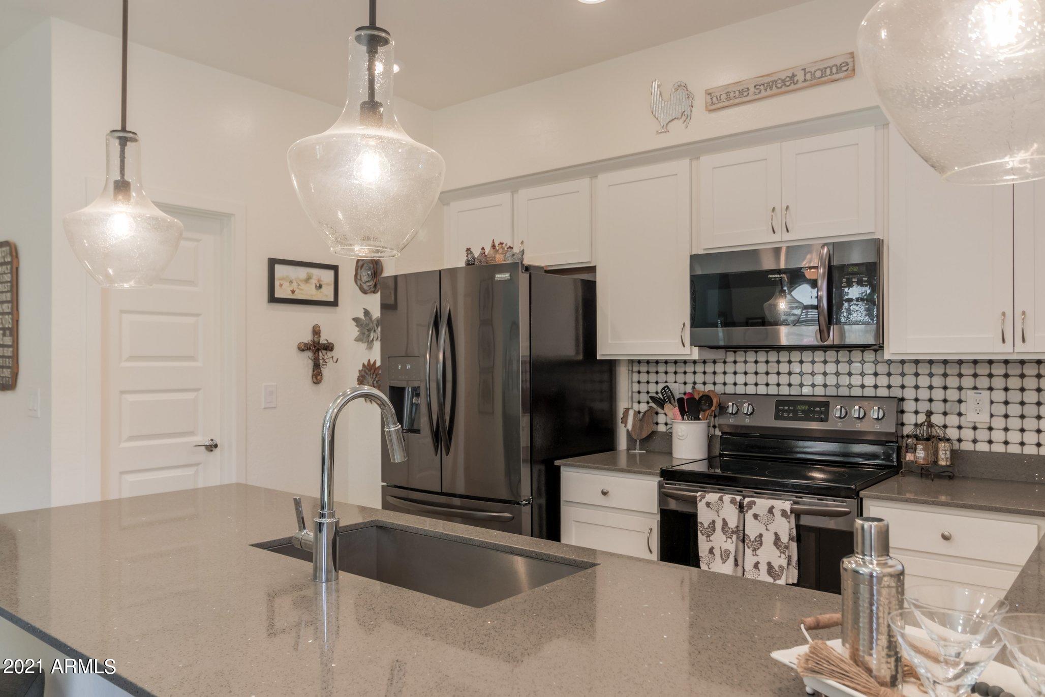1861 East Frye Road, Unit 102 Gilbert, AZ 85295 - Photo 11 of 39 Frye Road (28).jpg-SMALL
