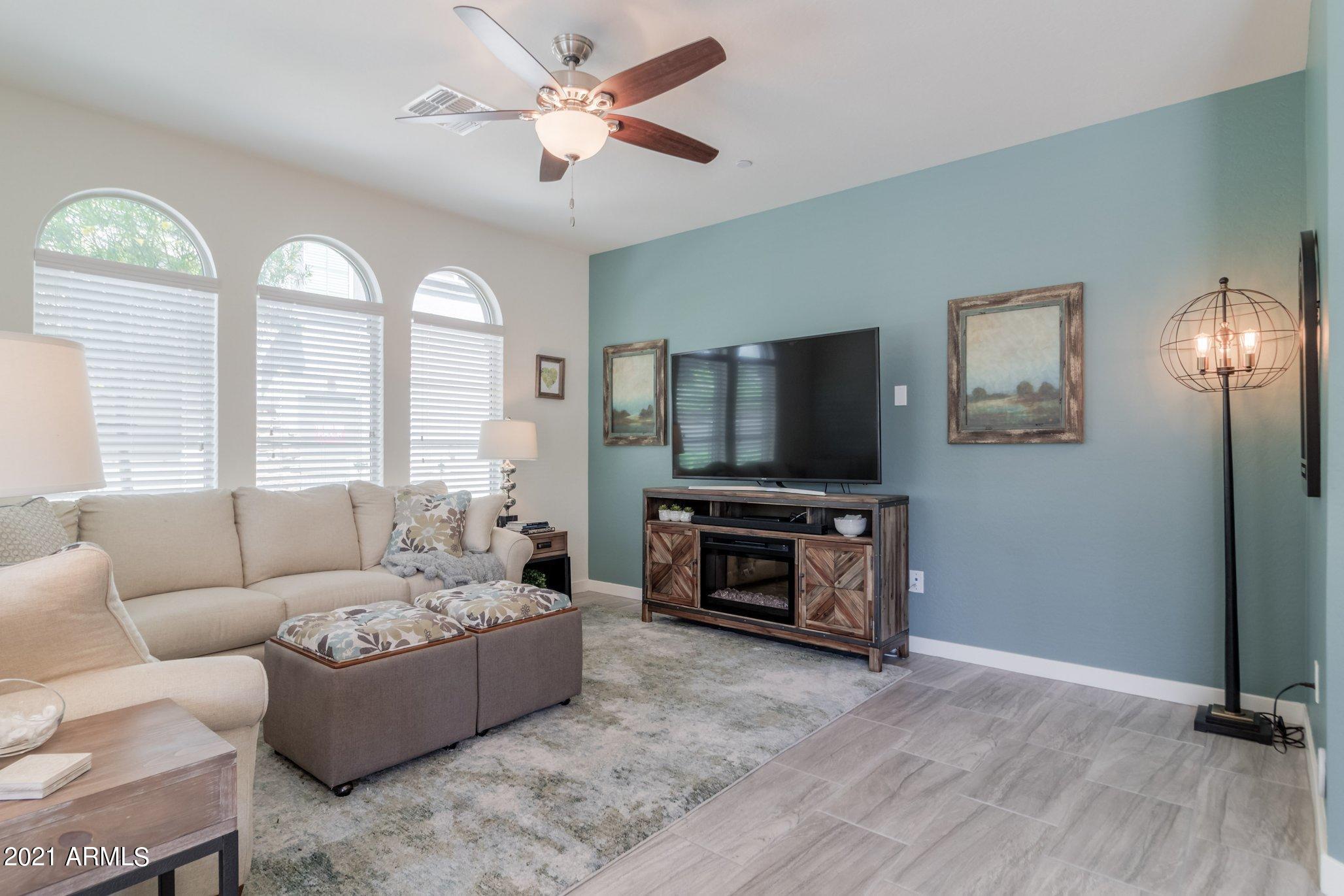 1861 East Frye Road, Unit 102 Gilbert, AZ 85295 - Photo 6 of 39 Frye Road (20).jpg-SMALL