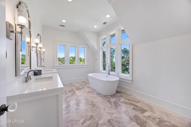 $4,250,000 | 1 Cedar Lane, Hilton Head Island, SC 29926