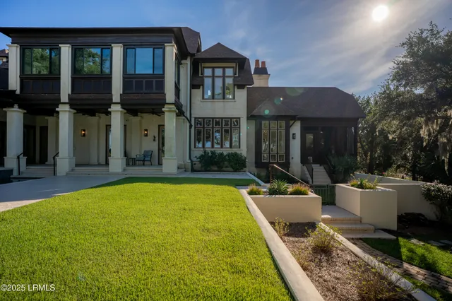 $4,250,000 | 1 Cedar Lane, Hilton Head Island, SC 29926