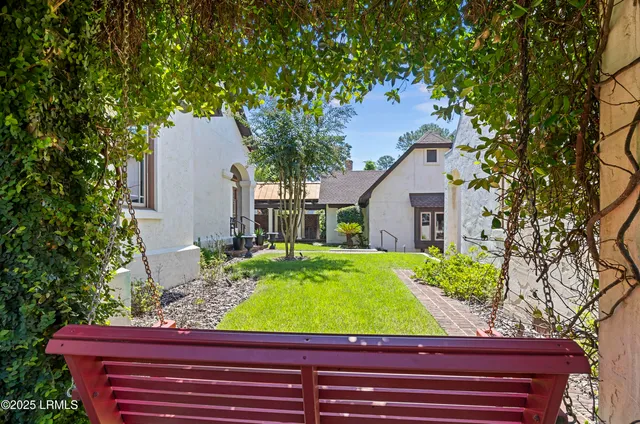 $4,250,000 | 1 Cedar Lane, Hilton Head Island, SC 29926