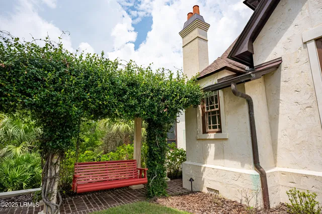 $4,250,000 | 1 Cedar Lane, Hilton Head Island, SC 29926