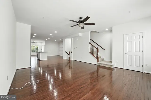 $609,000 | 6803 Green Mill Way, Columbia, MD 21044