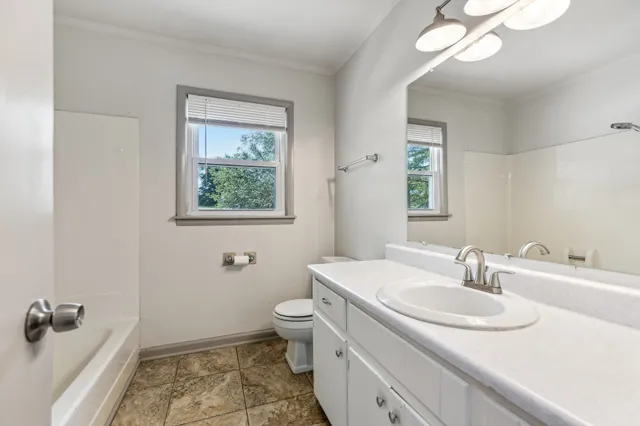 $1,850 | 1003 Hickory Street, Lawrenceburg, TN 38464