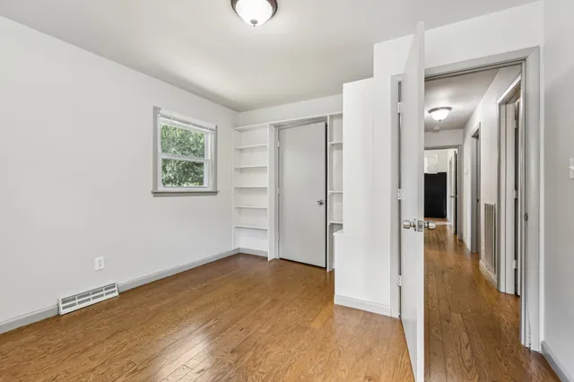 $1,850 | 1003 Hickory Street, Lawrenceburg, TN 38464