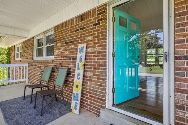 $1,850 | 1003 Hickory Street, Lawrenceburg, TN 38464