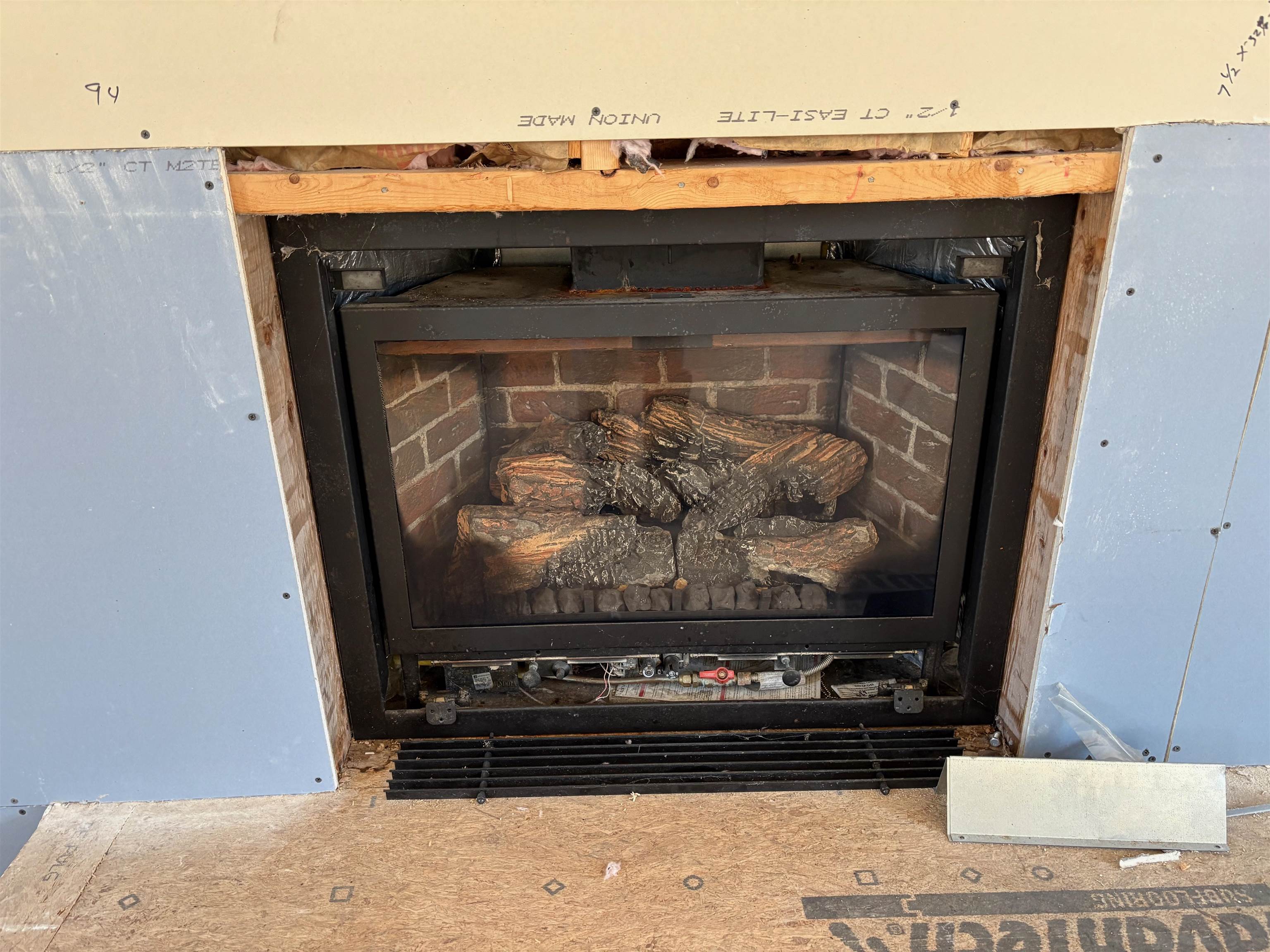 40 Fenton Road Chester, VT 05143 - Photo 11 of 37