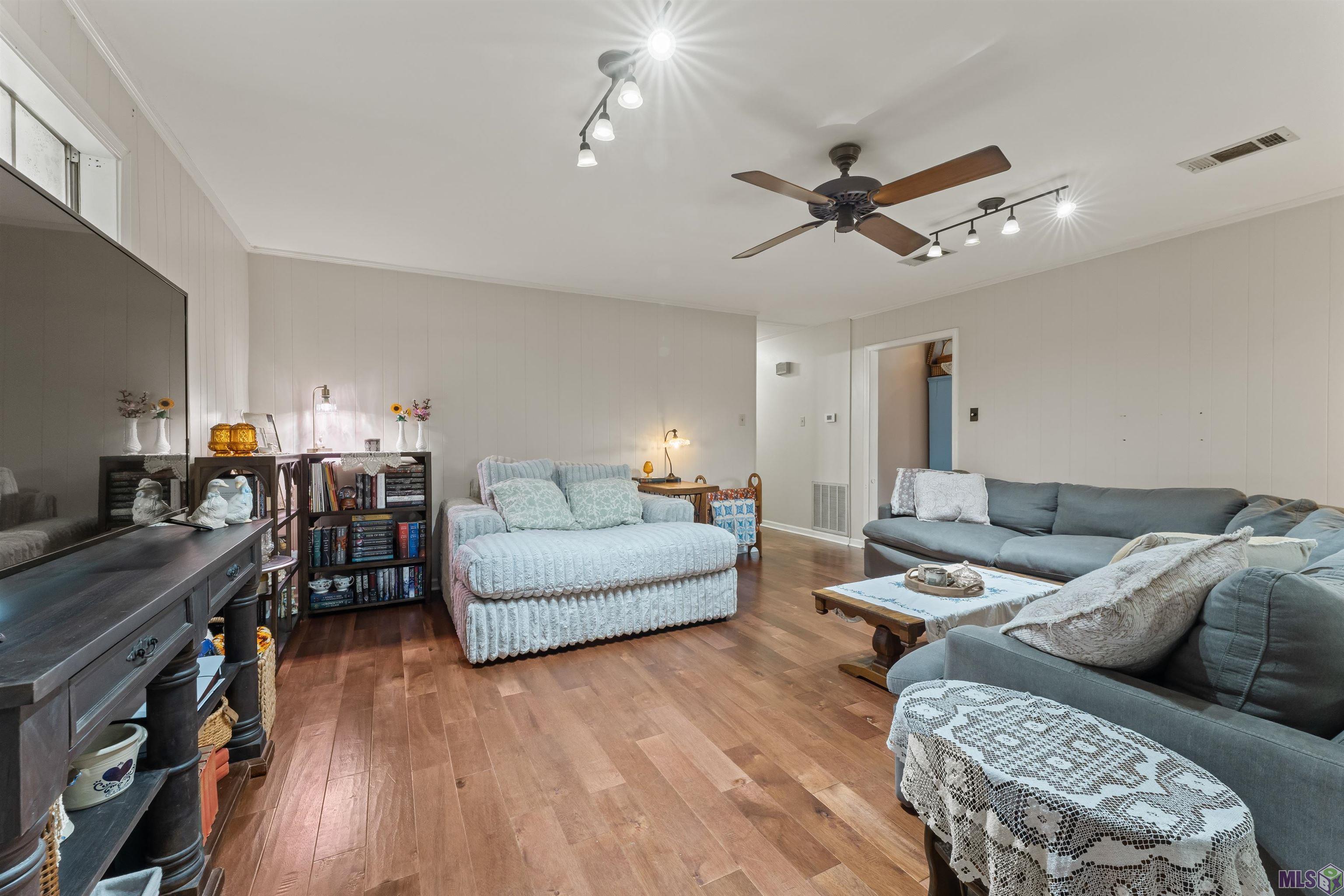 7872 Director Drive Baton Rouge, LA 70817 - Photo 6 of 27