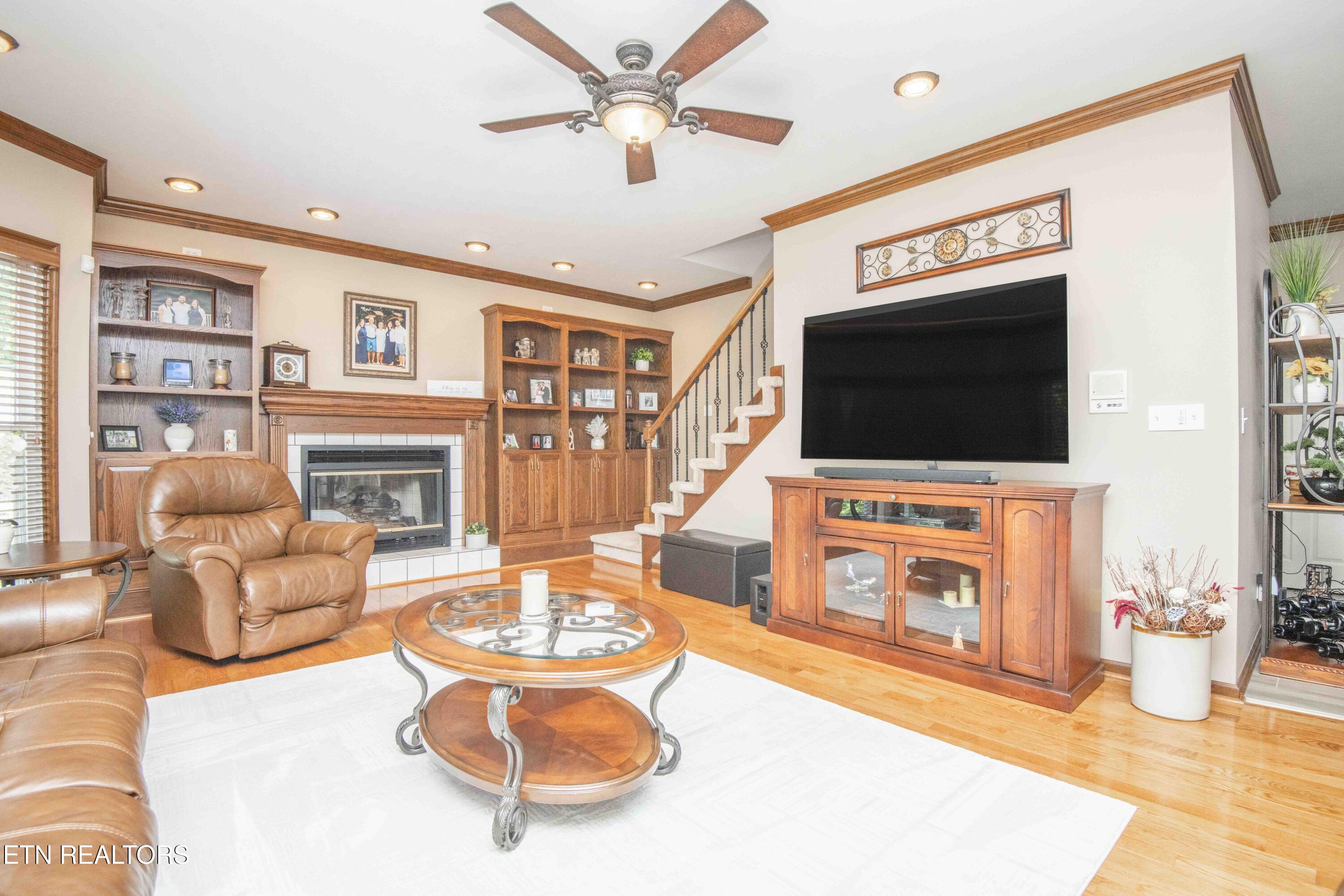 19 Raintree Crossing Oak Ridge, TN 37830 - Photo 15 of 60 living 3_1