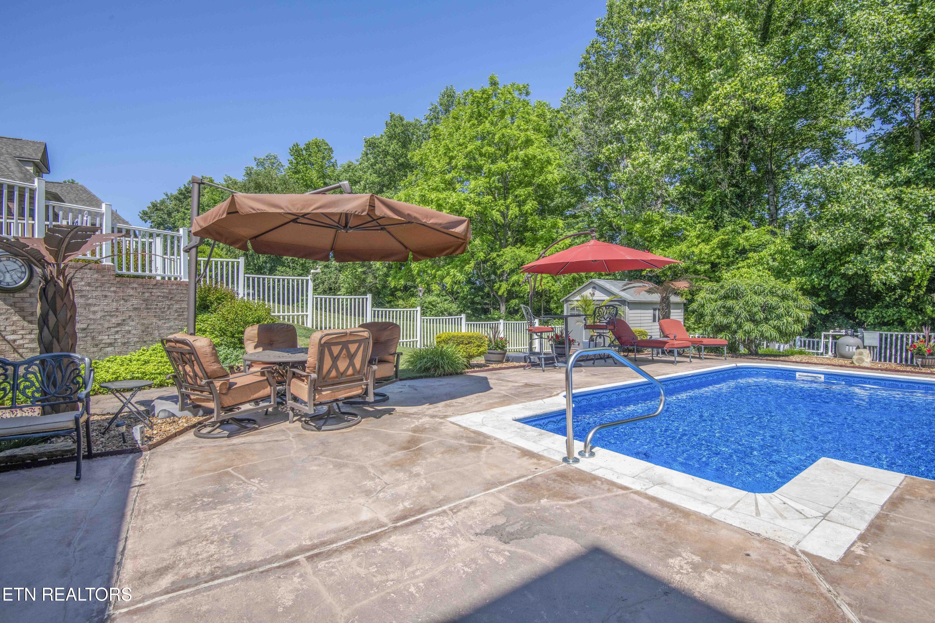 19 Raintree Crossing Oak Ridge, TN 37830 - Photo 49 of 60 yard 13_1