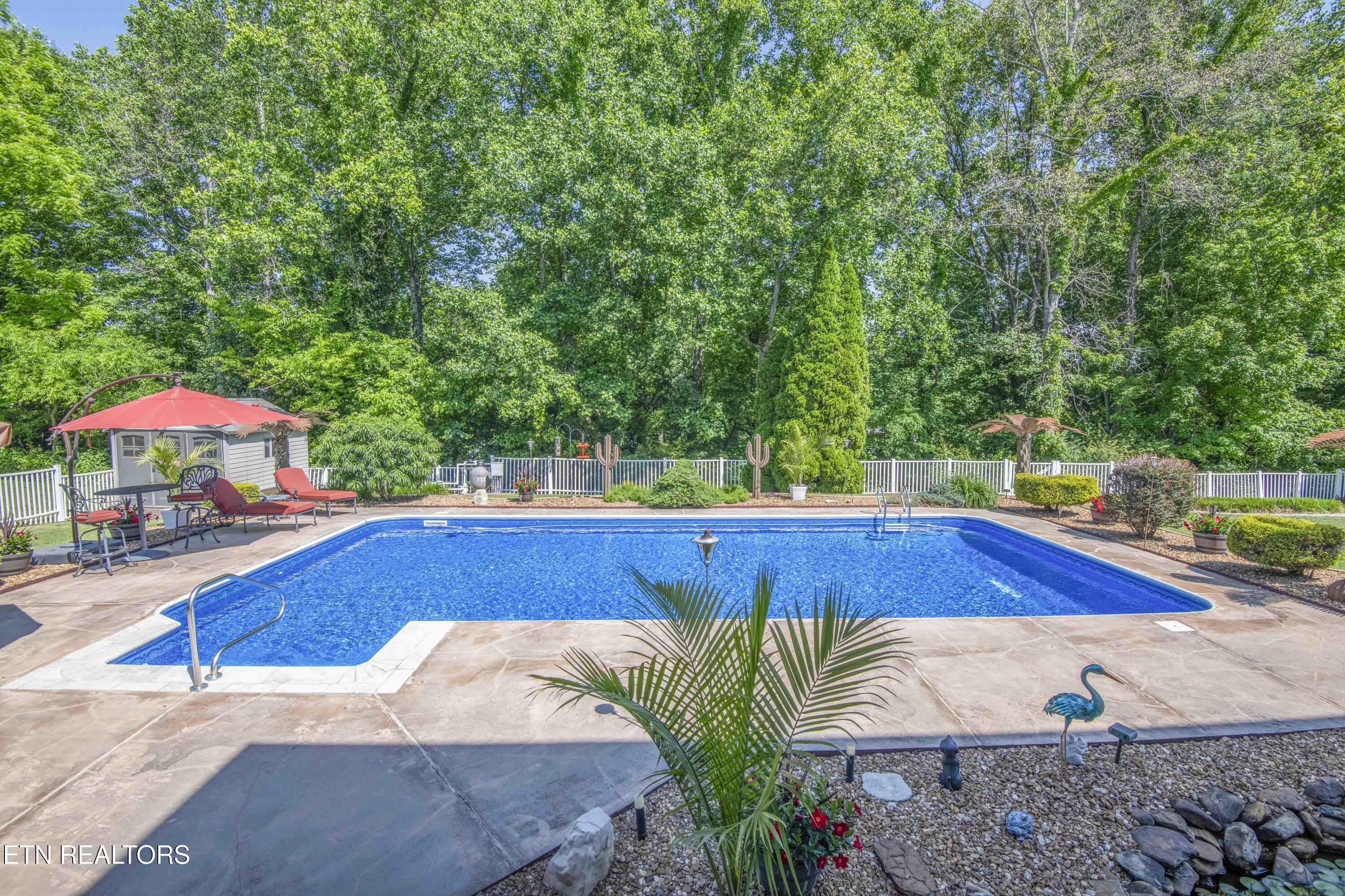 19 Raintree Crossing Oak Ridge, TN 37830 - Photo 50 of 60 yard 18_1