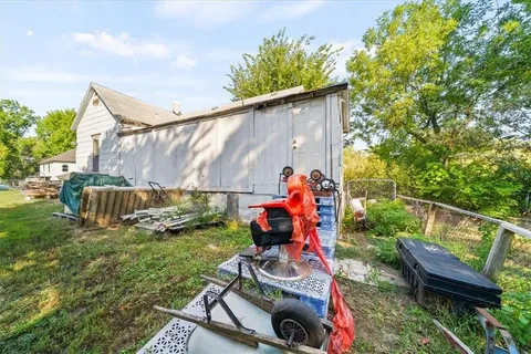 $86,000 | 2609 North 8th Street, Kansas City, KS 66101