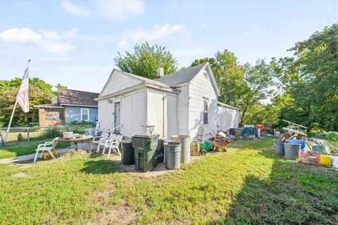 $86,000 | 2609 North 8th Street, Kansas City, KS 66101