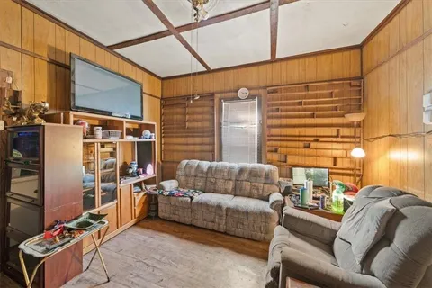 $86,000 | 2609 North 8th Street, Kansas City, KS 66101