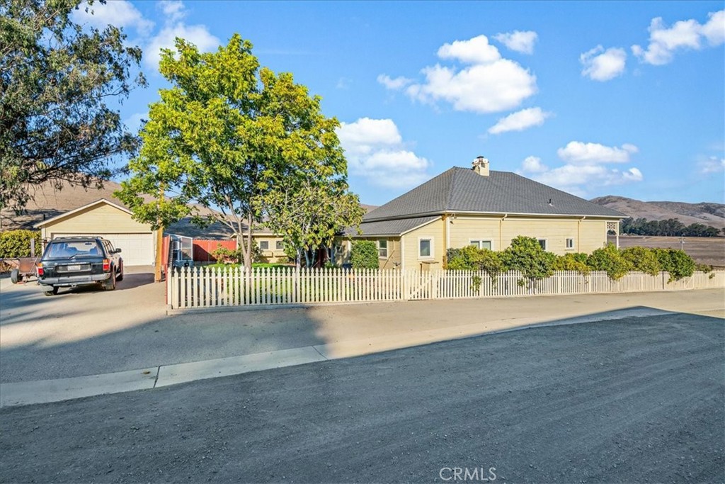 3515 Turri Road San Luis Obispo, CA 93405 - Photo 52 of 73 Farmhouse