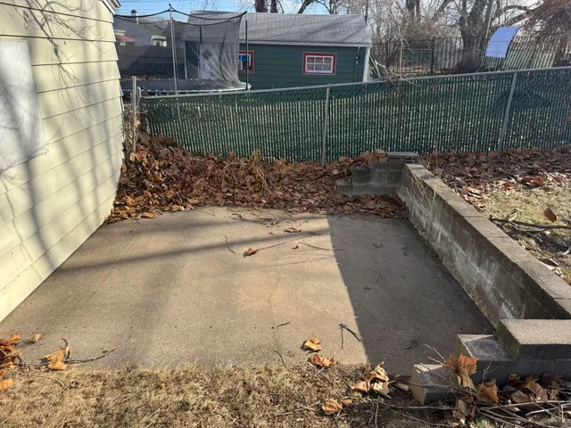 $850 | 3827 Keota Avenue, Davenport, IA 52802