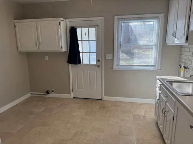 $850 | 3827 Keota Avenue, Davenport, IA 52802