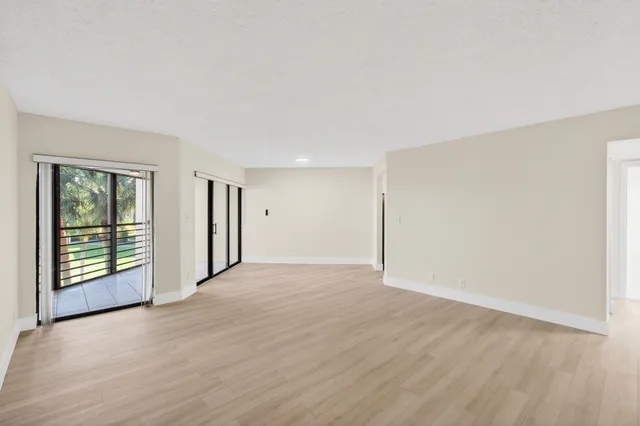 $2,650 | 5900 Camino Del Sol, Unit 304, Boca Raton, FL 33433