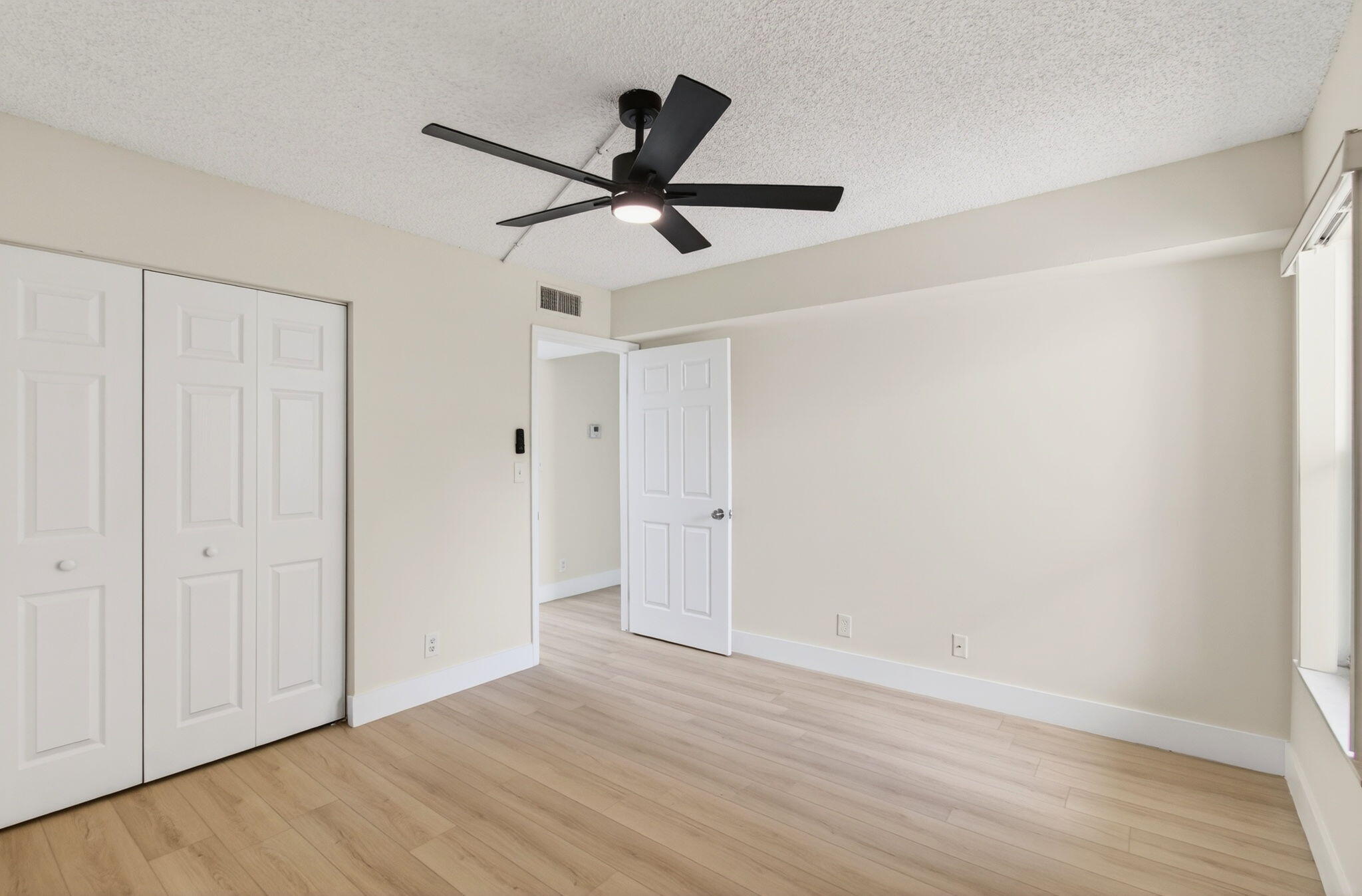 5900 Camino Del Sol, Unit 304 Boca Raton, FL 33433 - Photo 40 of 82 51-web-or-mls-DSC_4548