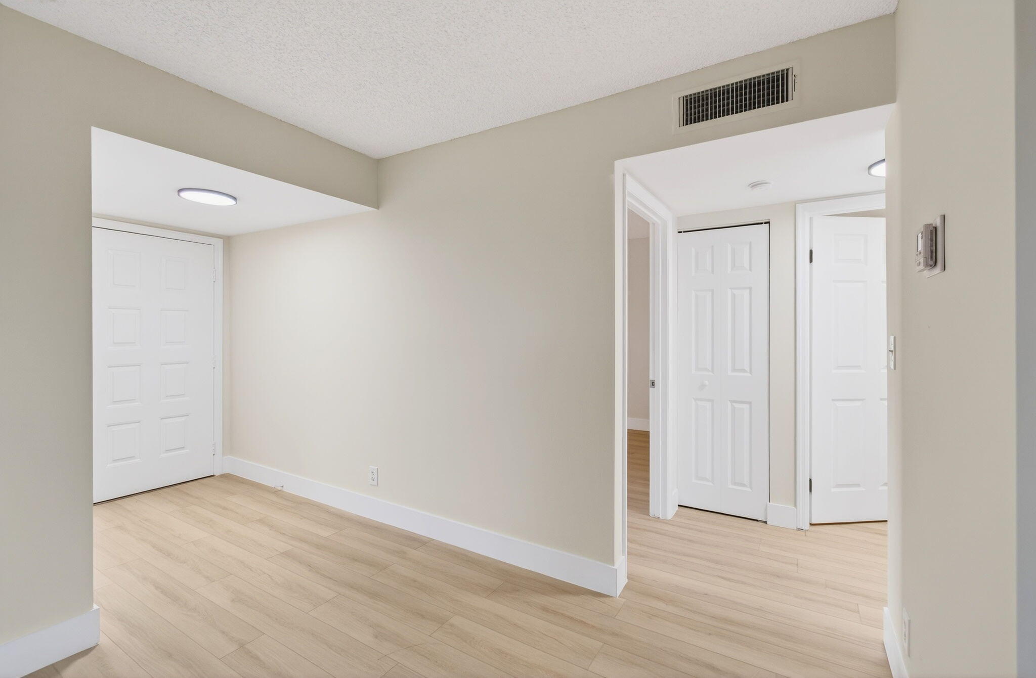 5900 Camino Del Sol, Unit 304 Boca Raton, FL 33433 - Photo 52 of 82 34-web-or-mls-DSC_4411