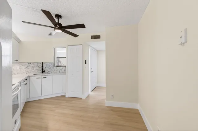 $2,650 | 5900 Camino Del Sol, Unit 304, Boca Raton, FL 33433