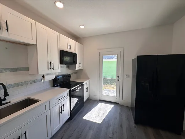 $1,499 | 720 Neches Street, Lockhart, TX 78644