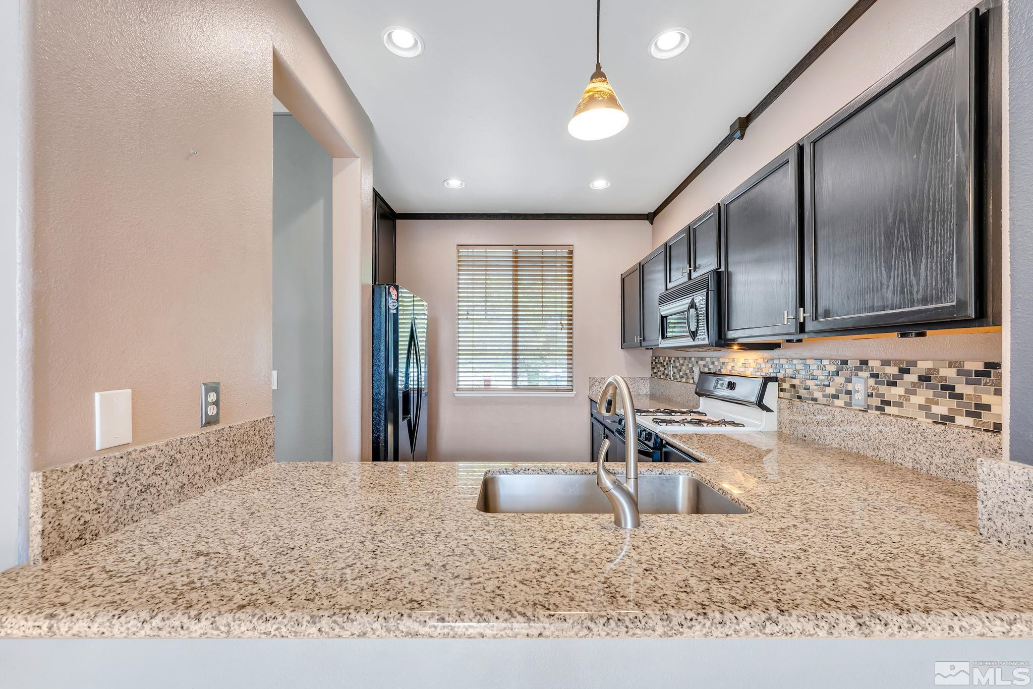9755 Autumn Leaf Way Reno, NV 89506 - Photo 5 of 24 Photo 5