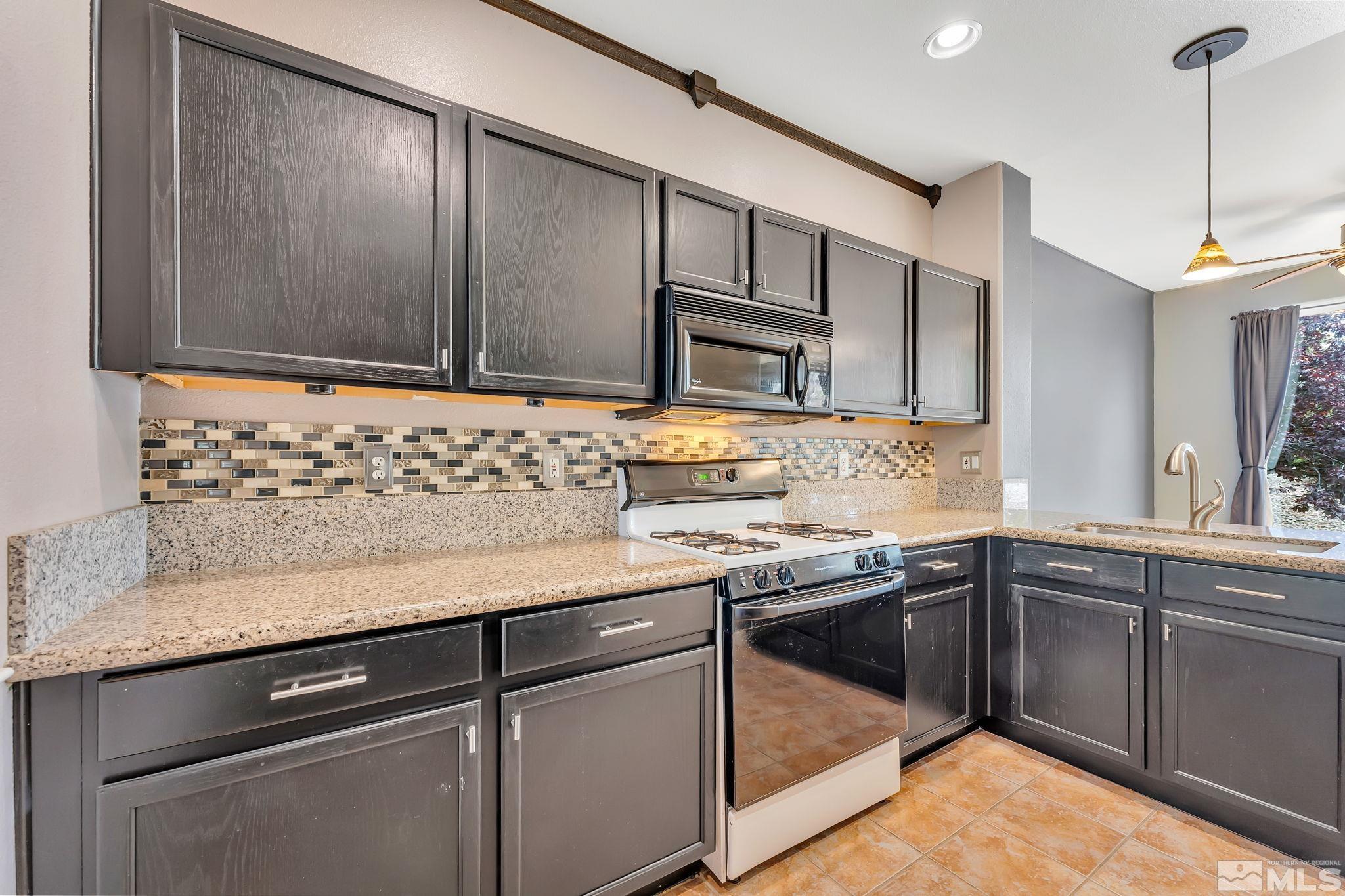 9755 Autumn Leaf Way Reno, NV 89506 - Photo 6 of 24 Photo 6