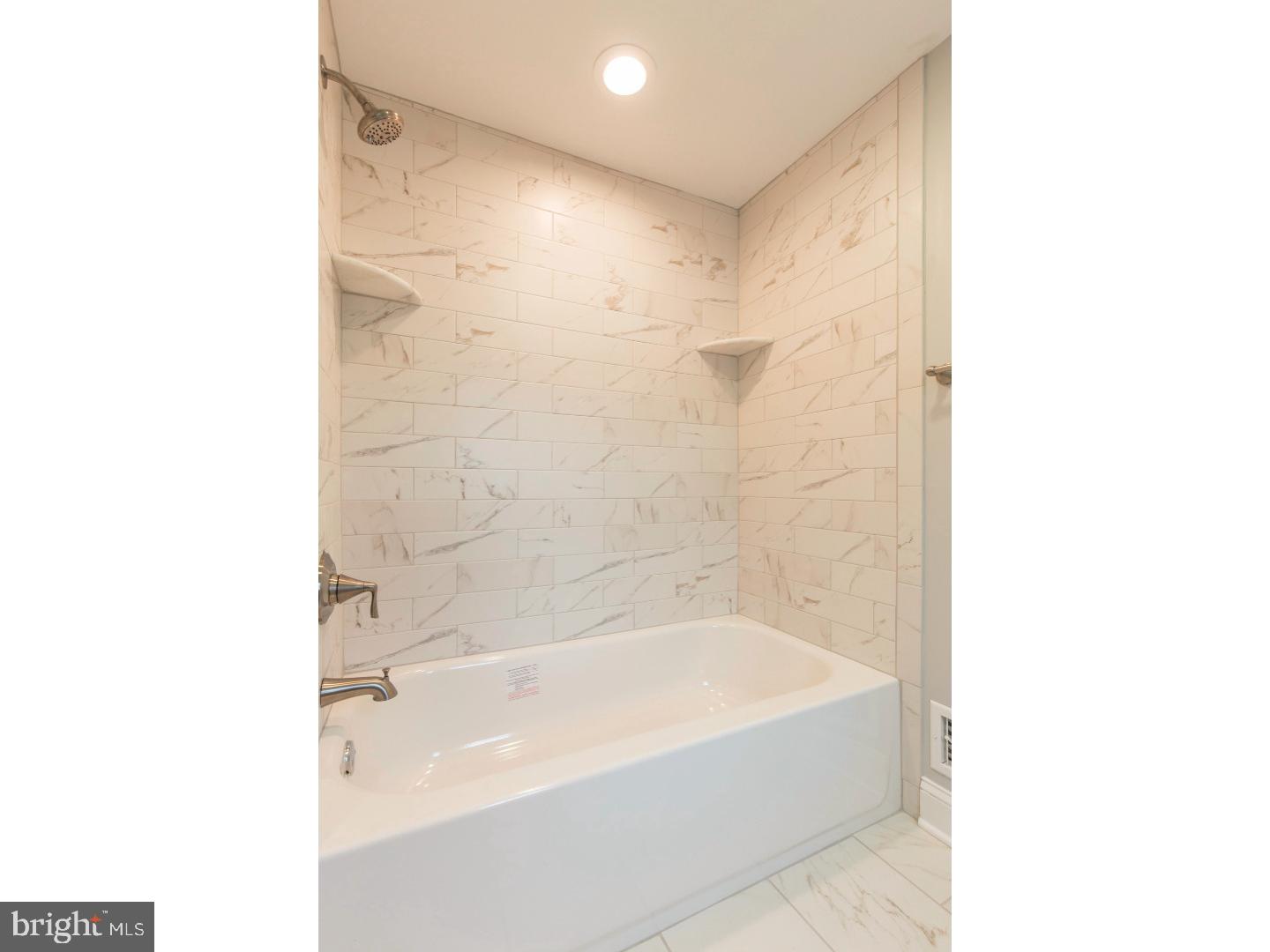 516 Ridley Circle Morton, PA 19070 - Photo 20 of 24 Bathroom