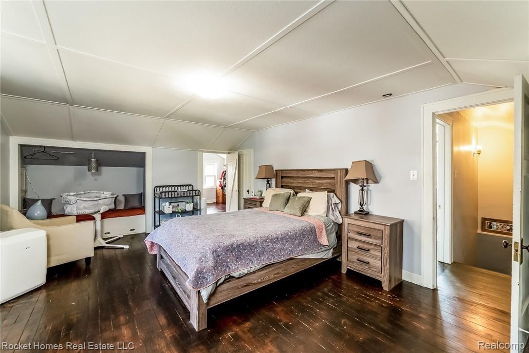3471 Yorkshire Road Detroit, MI 48224 - Photo 13 of 30 011-photo-master-bedroom-6985778.jpg