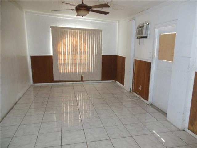 411 West Sample Road Deerfield Beach, FL 33064 - Photo 6 of 10 Den/Family/Great Room