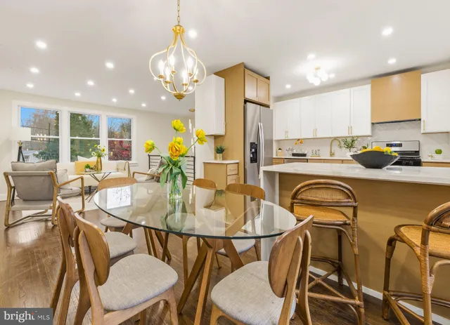 $449,000 | 371 Wedgewood Drive, Blackwood, NJ 08012