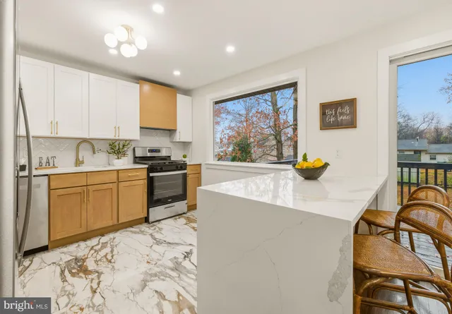 $449,000 | 371 Wedgewood Drive, Blackwood, NJ 08012